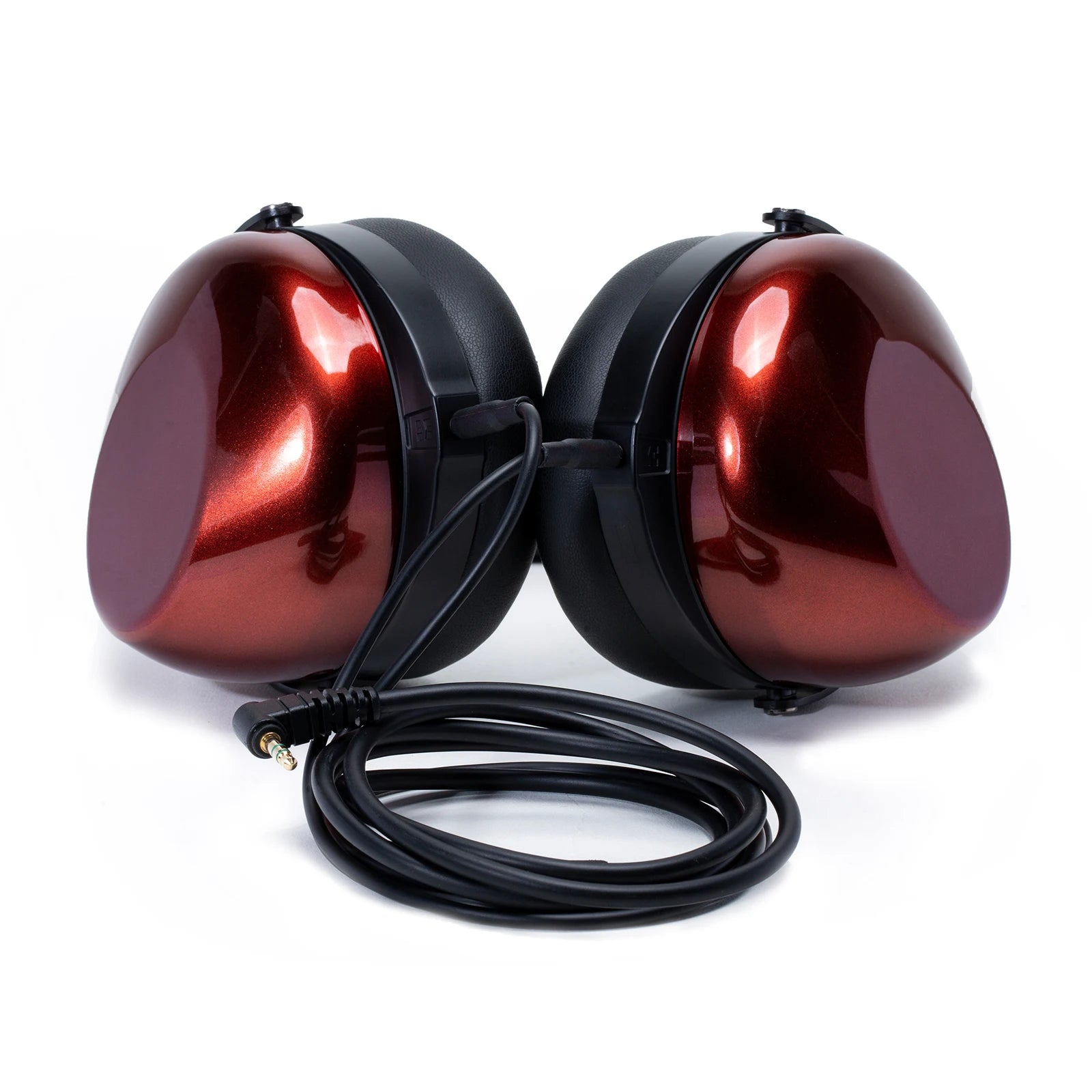 Dynamic Closed-Back Over Ear Headphones with Topology